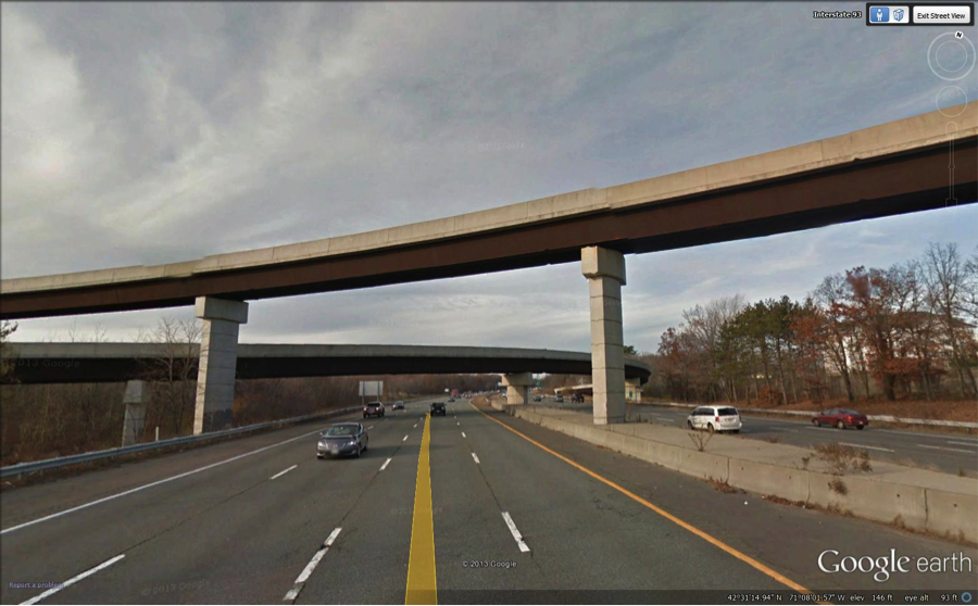 FIGURE 14. Interchange 37C, View Looking North in the Southbound Lanes
Figure 14 contains a color photograph of the above-cited location.